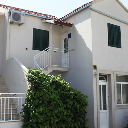 Apartamento With A Parking Space Bol, Brac - 2883 Bol